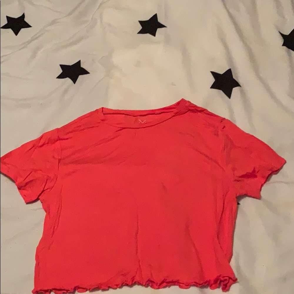 red cropped tee with ruffle edge